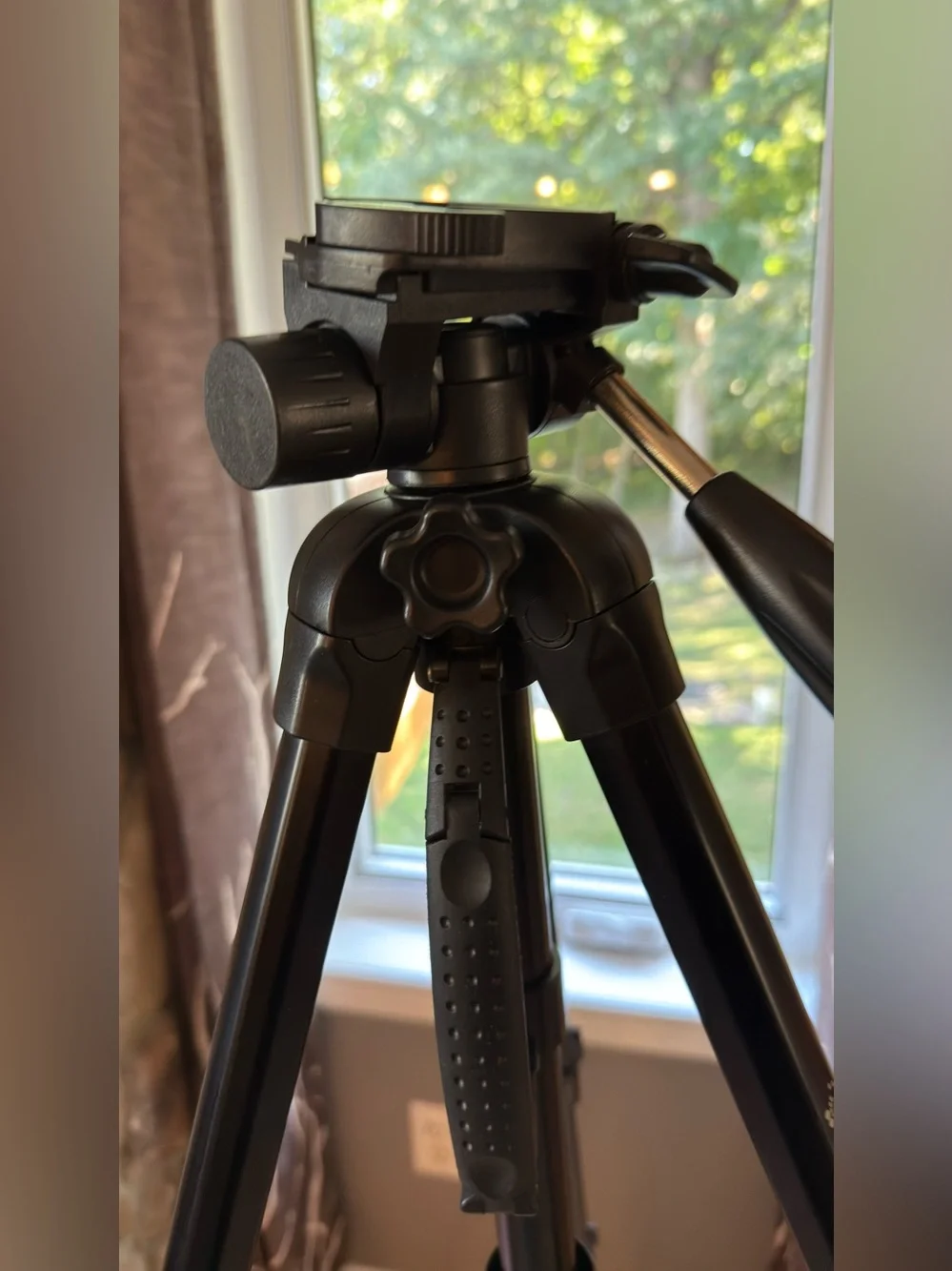 InnerTeck Black Camera Tripod with Adjustable Center Column & Flip-Lock Legs